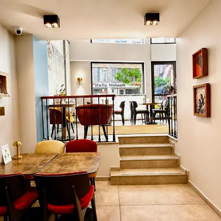 Smart&Simple Hotel Karakoy-3
