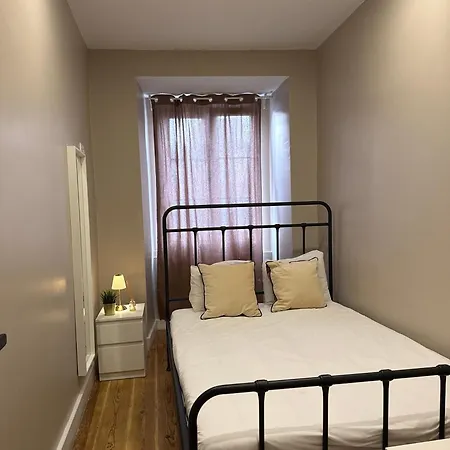 Bohemian Stay Central Lisbon Rooms-2