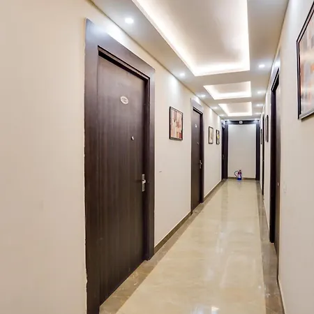 Super Townhouse The Royal Casa-2