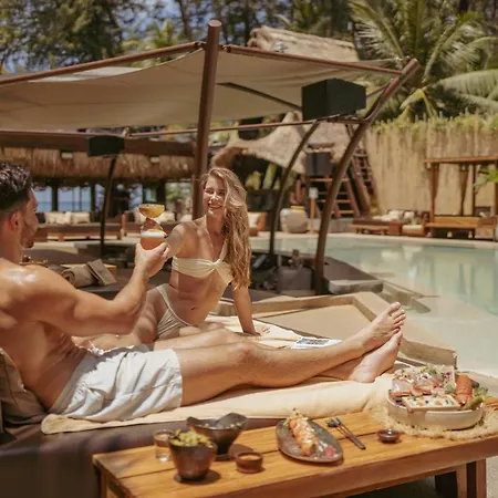 Cafe Del Mar Phuket - Suite & Penthouse-3