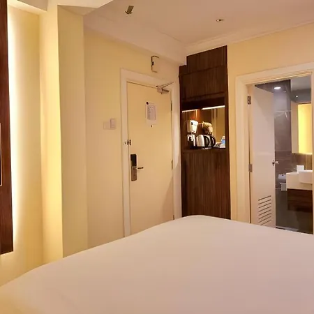 Ritzton Hotel-3