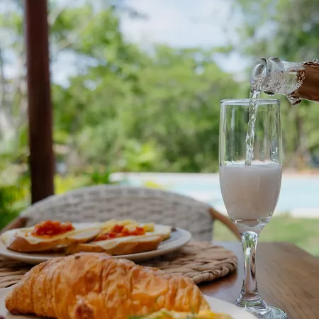 Tiny Village Cartagena Boutique Resort-3