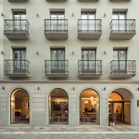 Hotel Well And Come Malaga-3