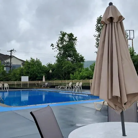 Oyo Hotel Harriman Near I-40-2