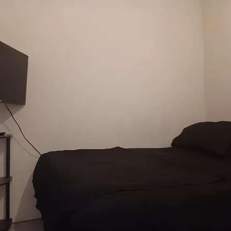 Hostel Tampa, 15 Minutes To Airport, Near Ybor City, Downtown, Self Check-In-3