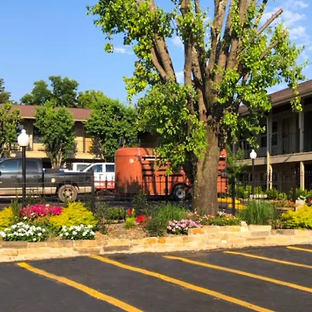 Charles Wesley Motor Lodge Downtown Broken Bow- Hochatown-2