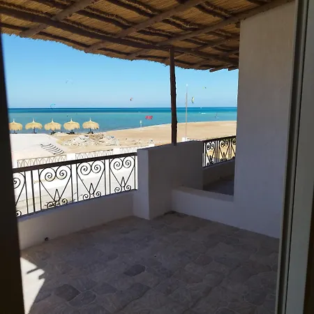 Golden Hand And Ohana Beach House-3