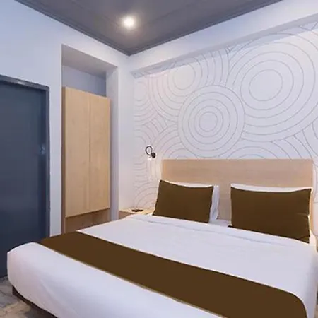 Fabhotel Royal Spark Inn I-3