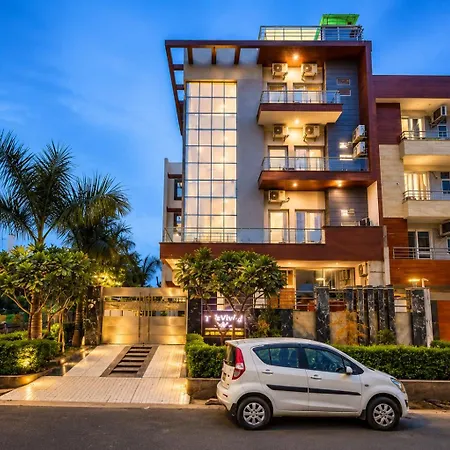 Hotel Vibe Blue Noida-2