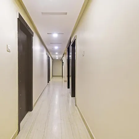 Super Townhouse Ranchi Near Railway Station-3