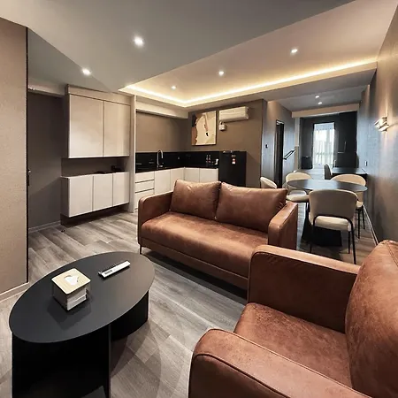Tropics Eight Suites-2