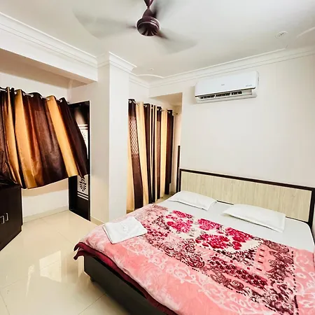 Hotel Chandram 966O9O1Oo6 400Mtr From Shreenathji Temple By Sk-3