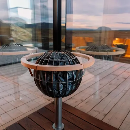 Oeoed Hekla Horizon - Mirror Houses-3