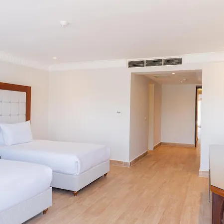 Diamond Beach By Pearl Resort-2