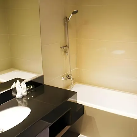 Ayola First Point Hotel Pekanbaru-2