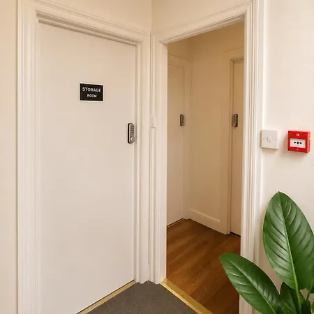 Studio 34-3