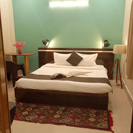 Aiims Nagar Homestay By Hezitt Stay-3
