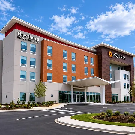 La Quinta Inn & Suites By Wyndham Mebane-2