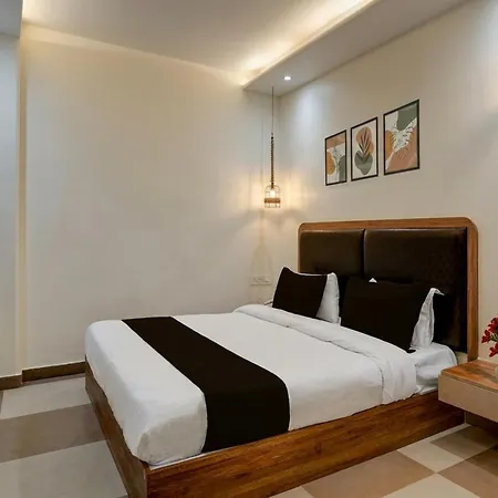 Oyo Townhouse Civil Lines Prayagraj Formerly Raj Mahal Palace-2