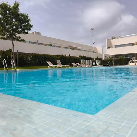Modern Pool Bungalow-2