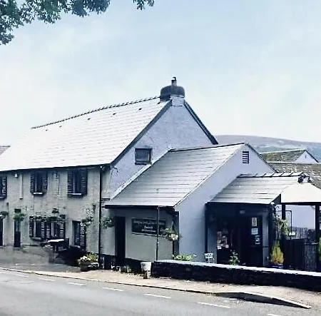 Roadhouse Llanwenarth-3