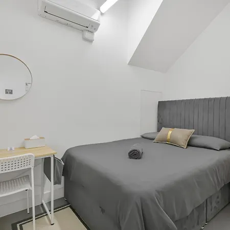 The Cosy Rooms - London City-3