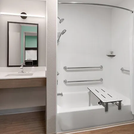 Echo Suites Extended Stay By Wyndham Houston Pasadena Fwy Pl-2