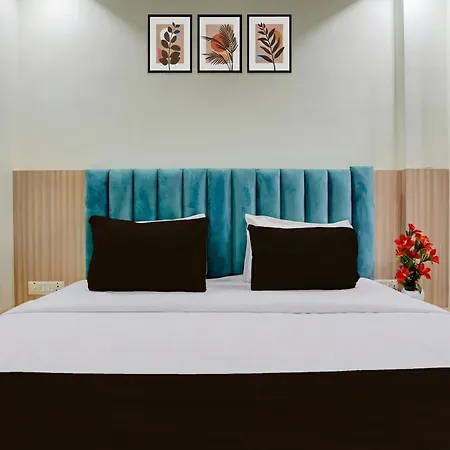 Super Oyo Townhouse Oak Prayagraj Allahabad University-Railway Junction Formerly Ballians-2