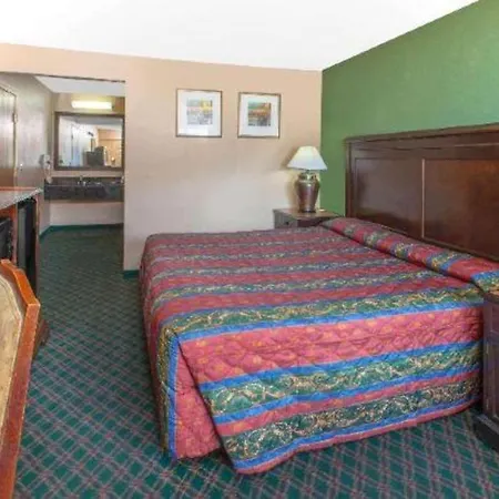 Knights Inn - Forest Hill, Tx-2