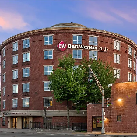 Roundhouse Suites-2
