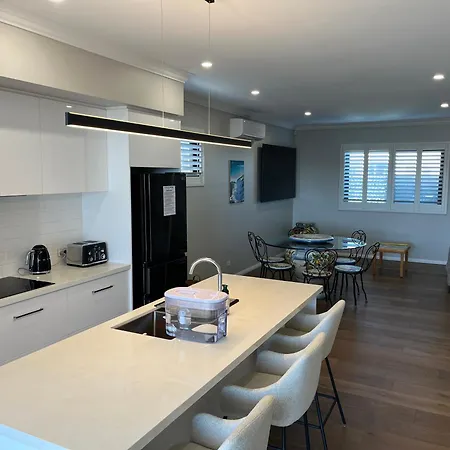 Beach House Perth-3