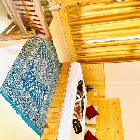 Prince Hills Jibhi-3