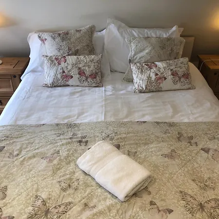 St Annes House Double Room 6-3