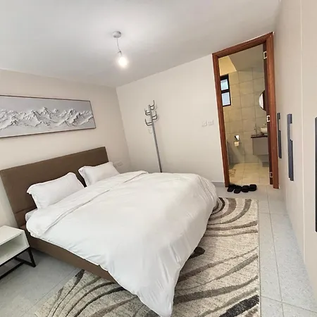 Crescent Pearl, Westlands-3