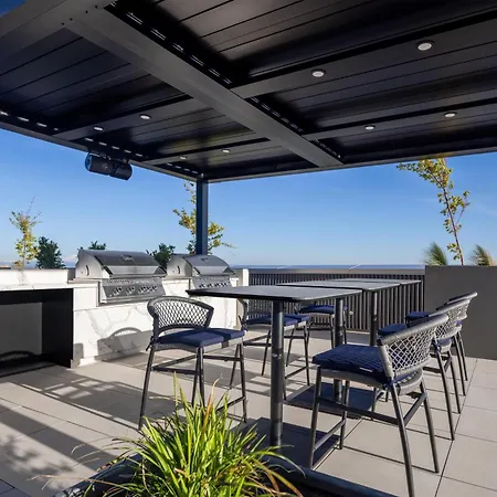 Homewood Suites By Hilton Surrey-3
