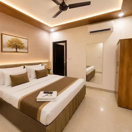 Hotel Kasa Nest Couple Friendly Hotels Near Tilak Nagar Metro Station-2