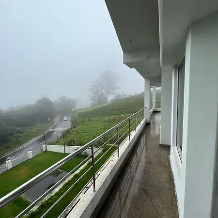 Hill Side Cottage-2