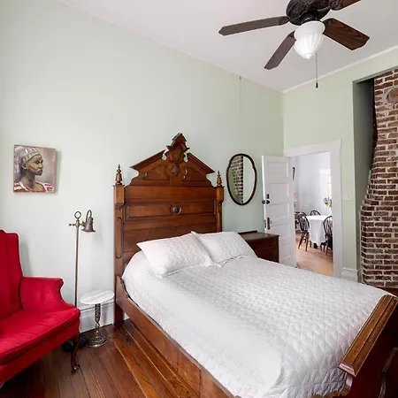 Heights Ironworks Bed & Breakfast-3
