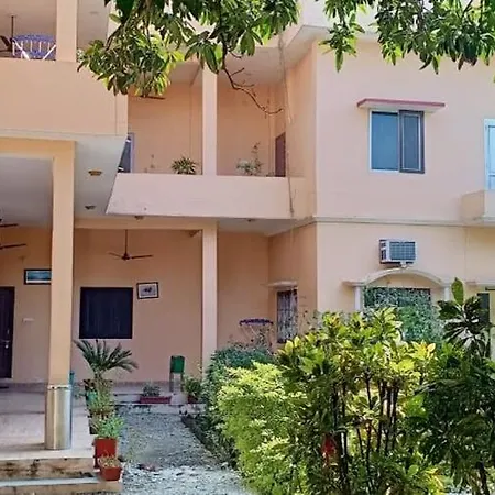 Corbett Motel-2