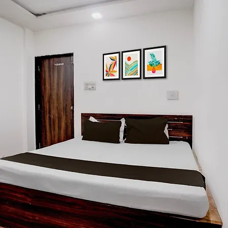 Hotel O Red Rose-3