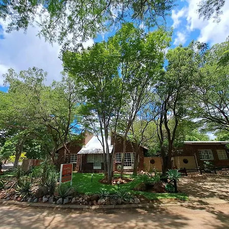 Hunters Rest Guest House-3