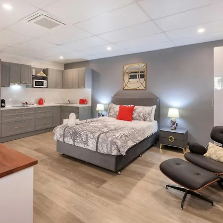 Aza Motel-2