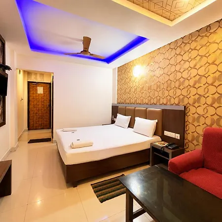 Shree Gopal - Sea Facing Rooms In Golden Beach - With Parking, Restaurant, Affordable Stay-3