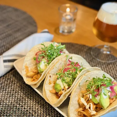 Calistoga Inn Restaurant & Brewery-2