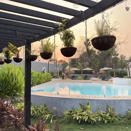 Hidden Beach Resort By Greenleaf Aqua-2