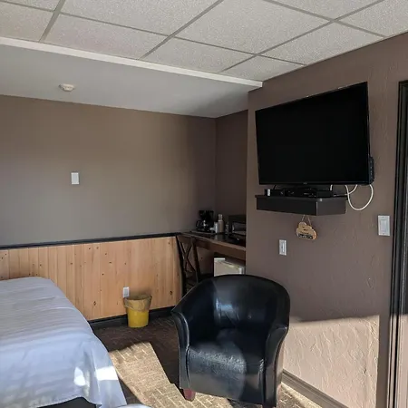 Beaver Motel-3