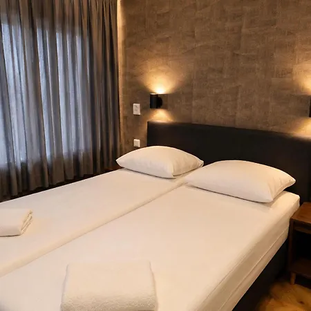Hotel Holland Lodge-2