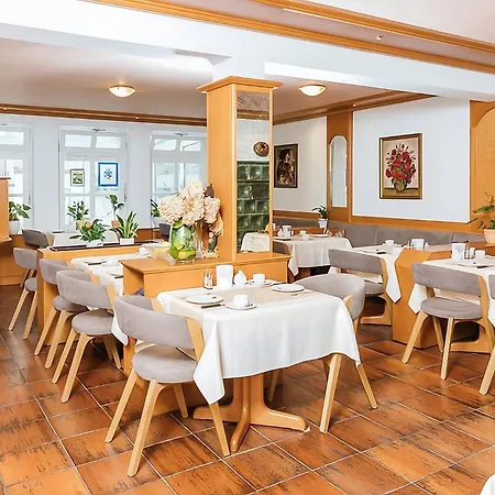 Hotel Garni Brugger-3