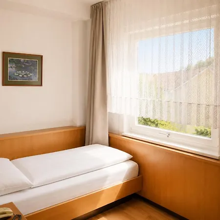 Hotel Kull von Schmidsfelden-3