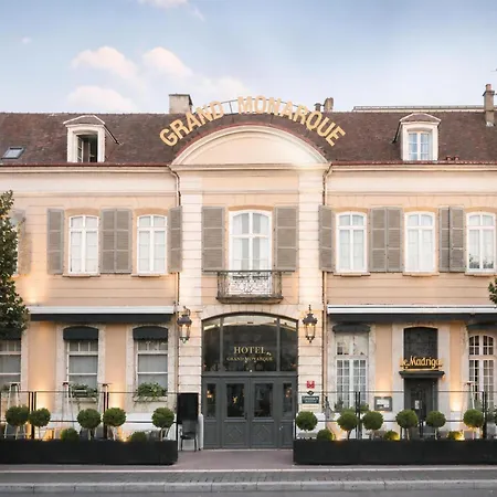 Hotel & Spa Le Grand Monarque, BW Premier Collection-3